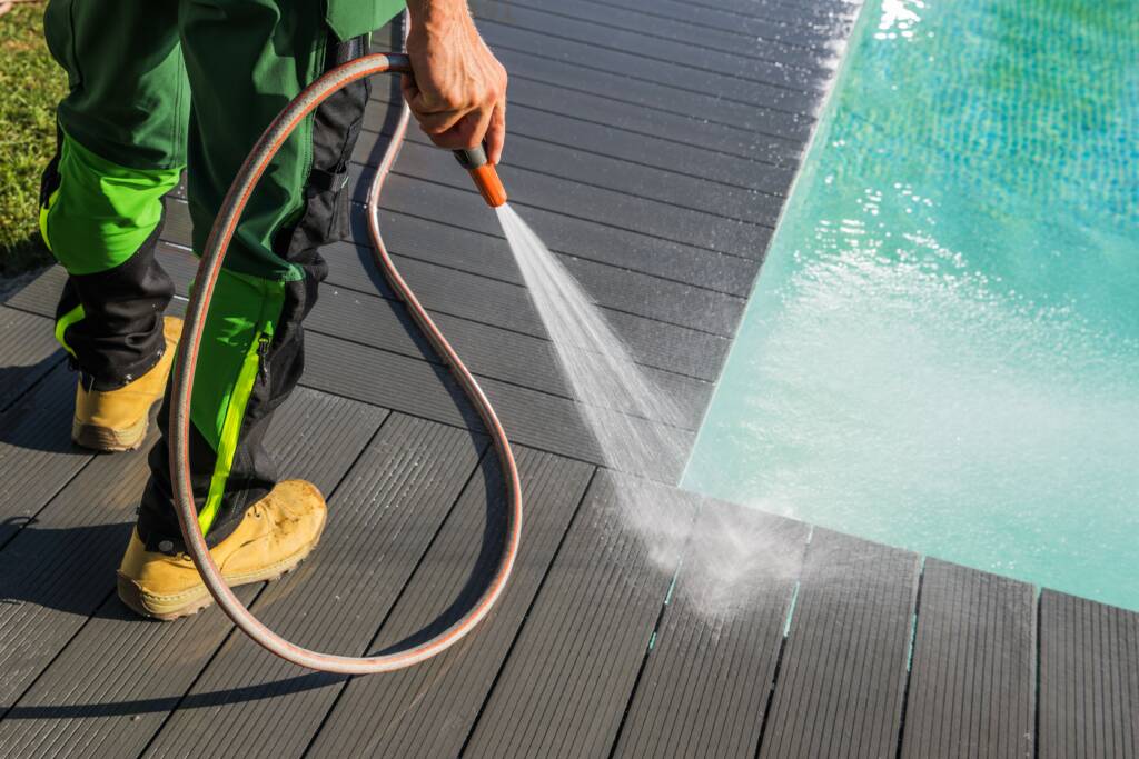 Rénovation et nettoyage des piscines extérieures